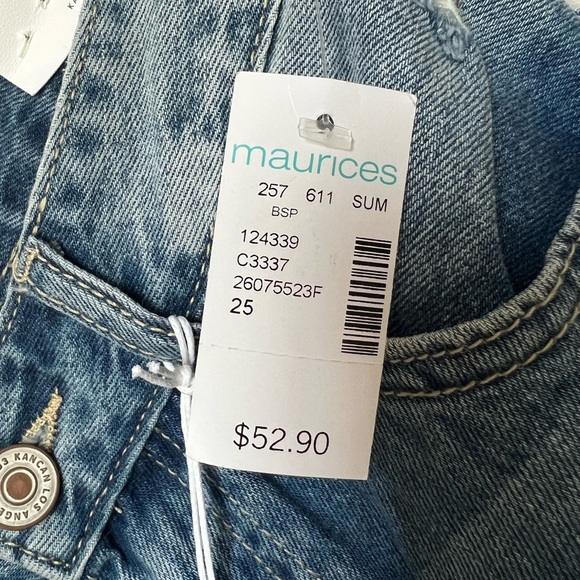 NEW Kancan High Rise Distressed Denim Shorts size 3 - Picture 4 of 4